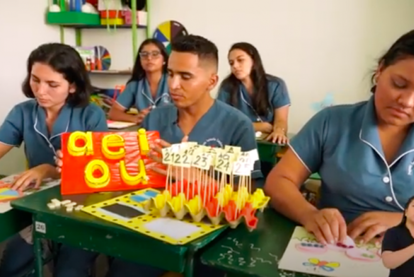 Estudiantes normalistas de la Escuela Normal Superior Monterrey