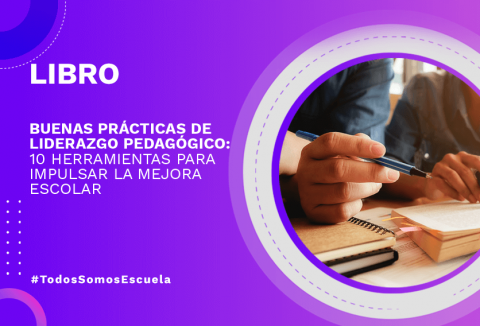 manos de estudiante y docente