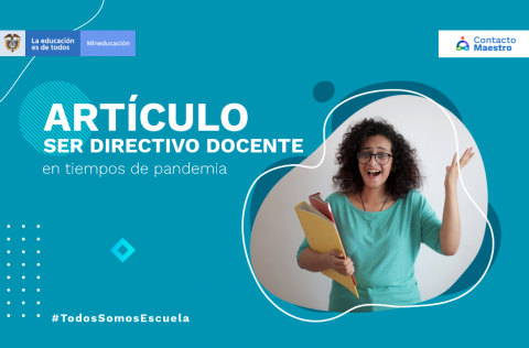 docente alzando los brazos sorprendida